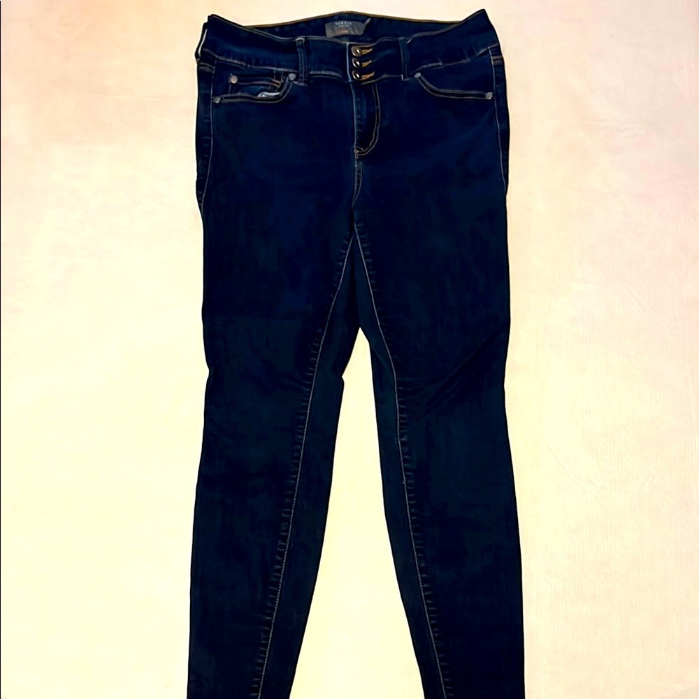 Women's Dark Blue Jeans